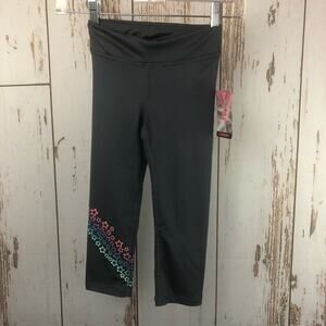 NWT, Energy Zone Girls Pants Size XS(4-5).